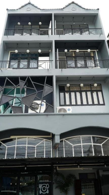 Nara Hostel Don Mueang Hotel in Bangkok