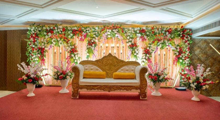 OM Clarks Inn Hotel, Raebareli Hotel in Uttar Pradesh