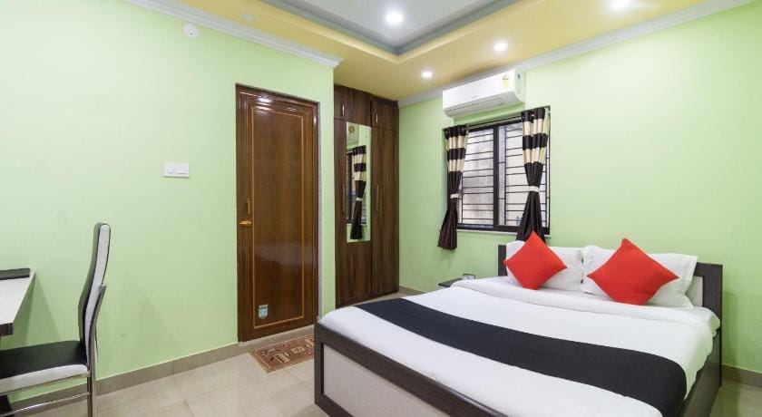 Hotel O Holiday Hotel in Kolkata