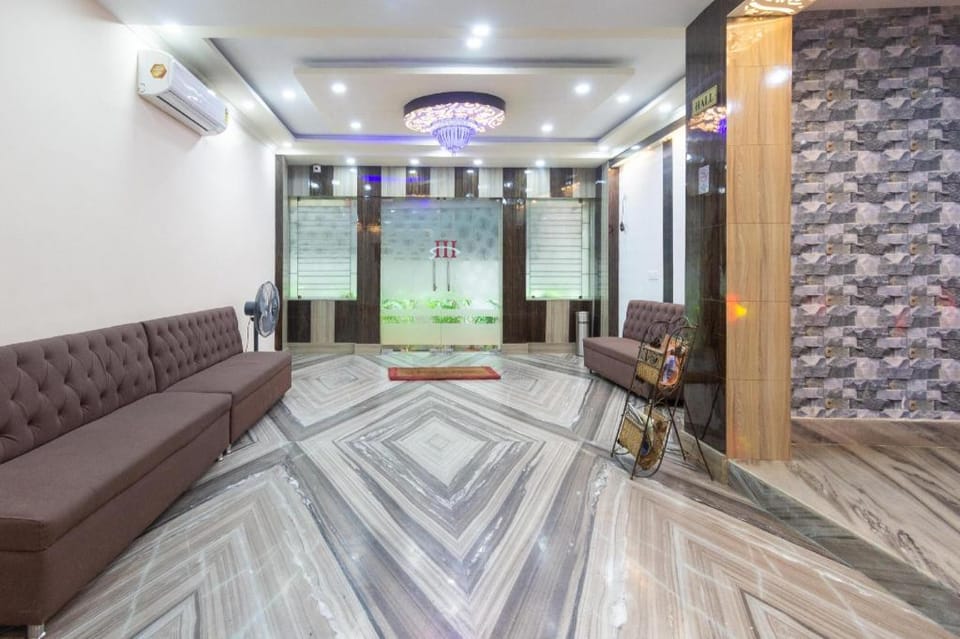 Hotel O Holiday Hotel in Kolkata