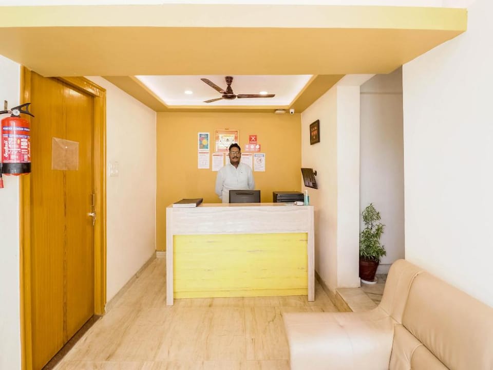 Super Collection O Kewal Palace Hyderabad Gate Hotel in Varanasi