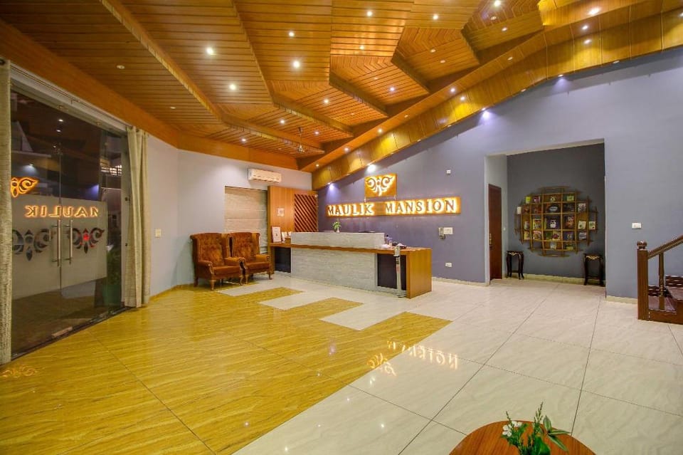 Maulik Mansion Resort Hotel in Uttarakhand
