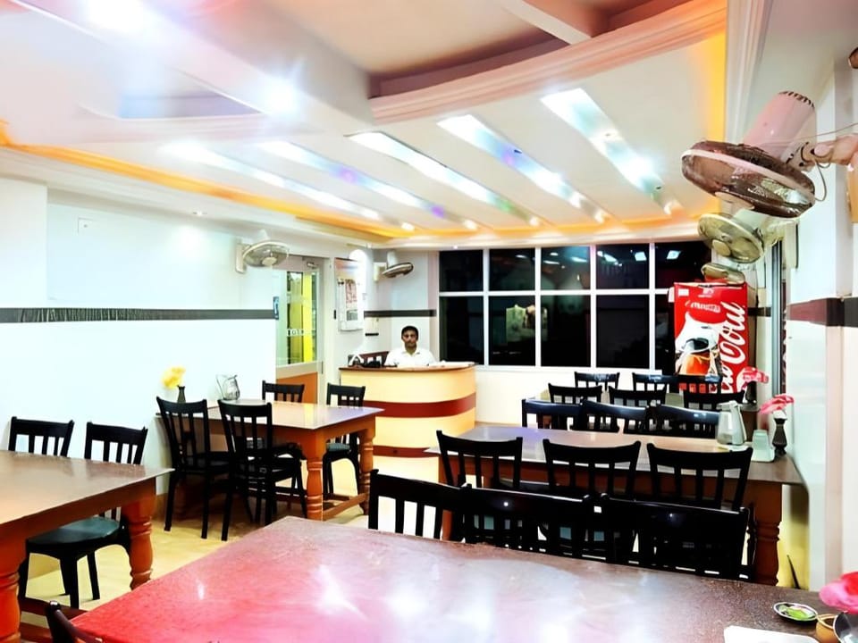 Goroomgo Shree Bhumi Near Light House Sea Beach Puri Hotel in Puri