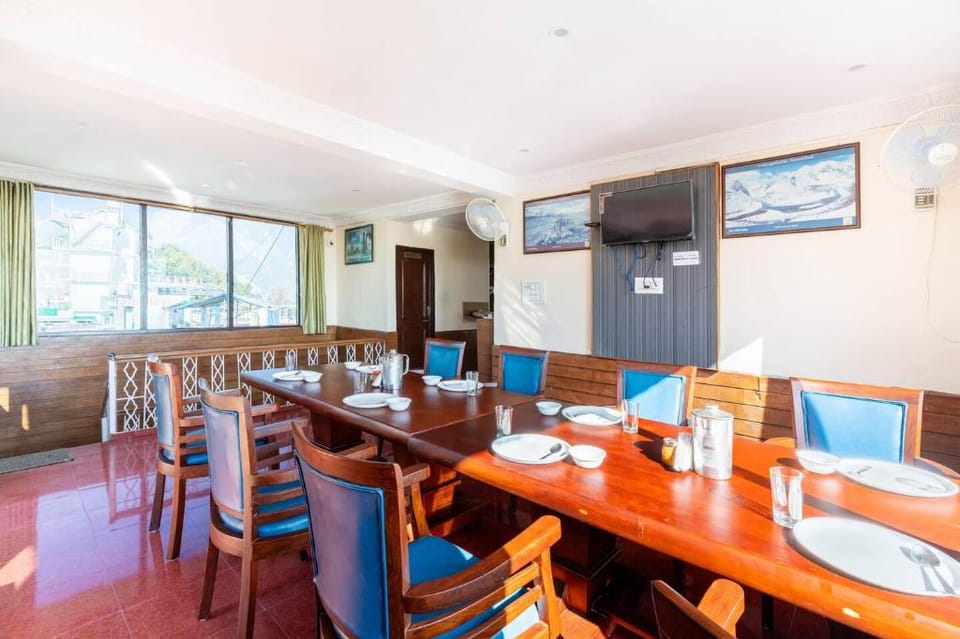 Snow Crest Inn l A Pure Veg Hotel Hotel in Punjab, India