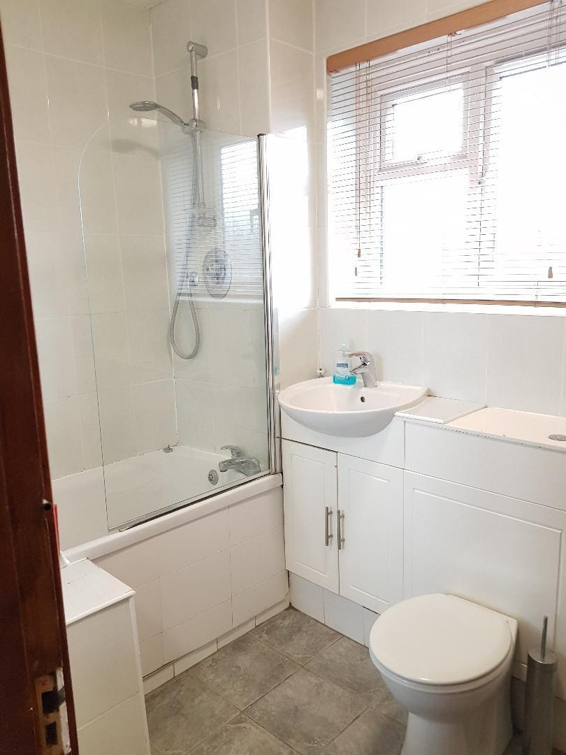 Double Room In 4 Bedroom Apartment In Orpington Apartment in Orpington