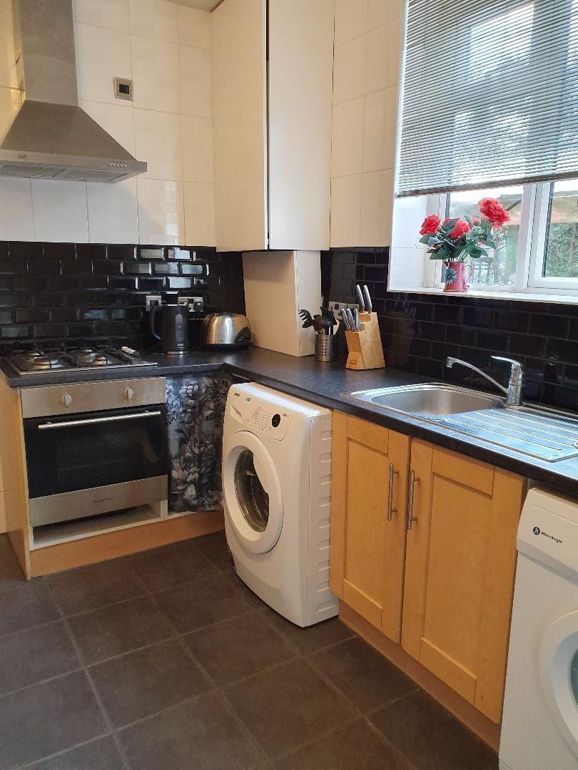 Double Room In 4 Bedroom Apartment In Orpington Apartment in Orpington
