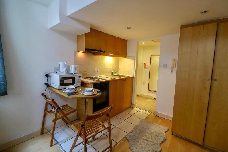Flat 12 · ♠Comfy Studio Central London Hyde Park♠ Apartment in City of Westminster