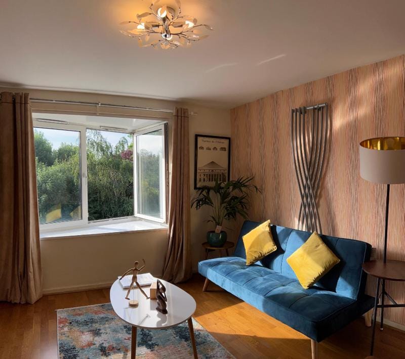 Charming 2 bedroom 20mn From Central London Apartment in London Borough of Camden