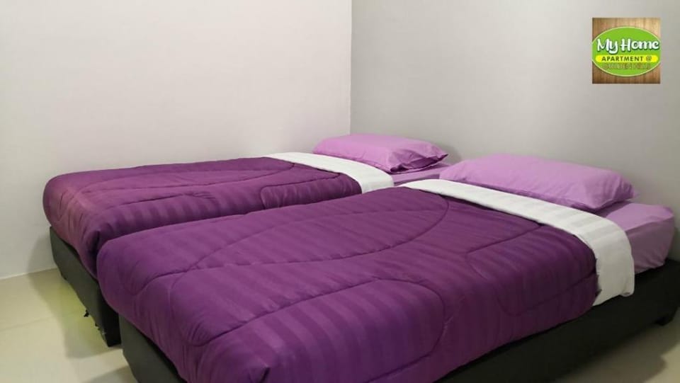 Homestay N16 (14 pax) @ Golden Hills Night Market Vacation rental in Brinchang