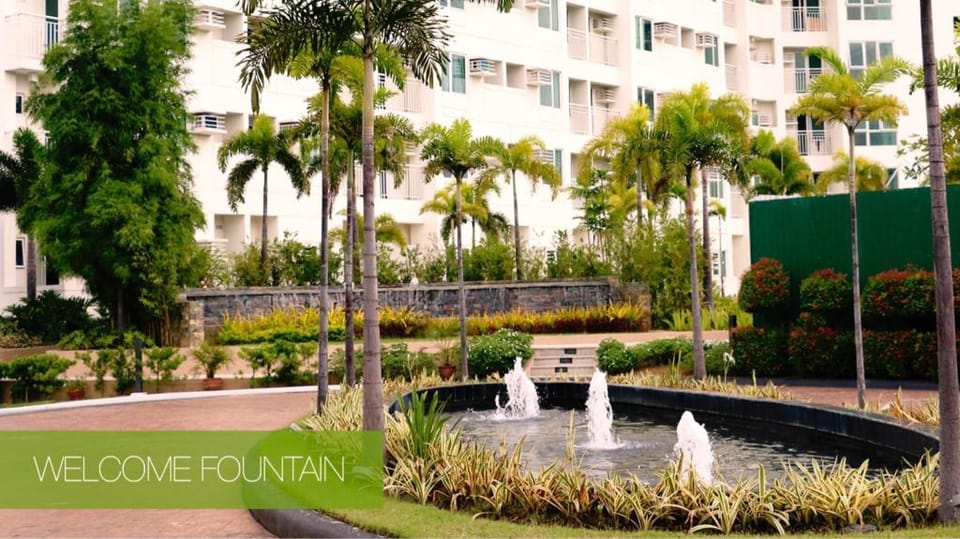 Alabang  1BR w/kitchen/wifi/smartTV/microwave Apartment in Muntinlupa