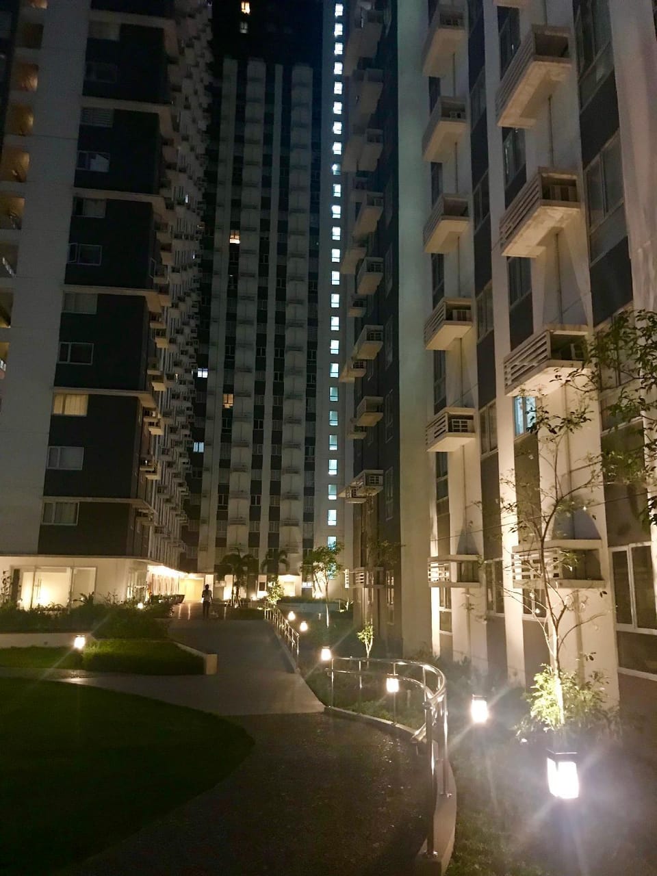7 Days Room - BGC LIGHTS VIEW 1002 Apartment in Makati