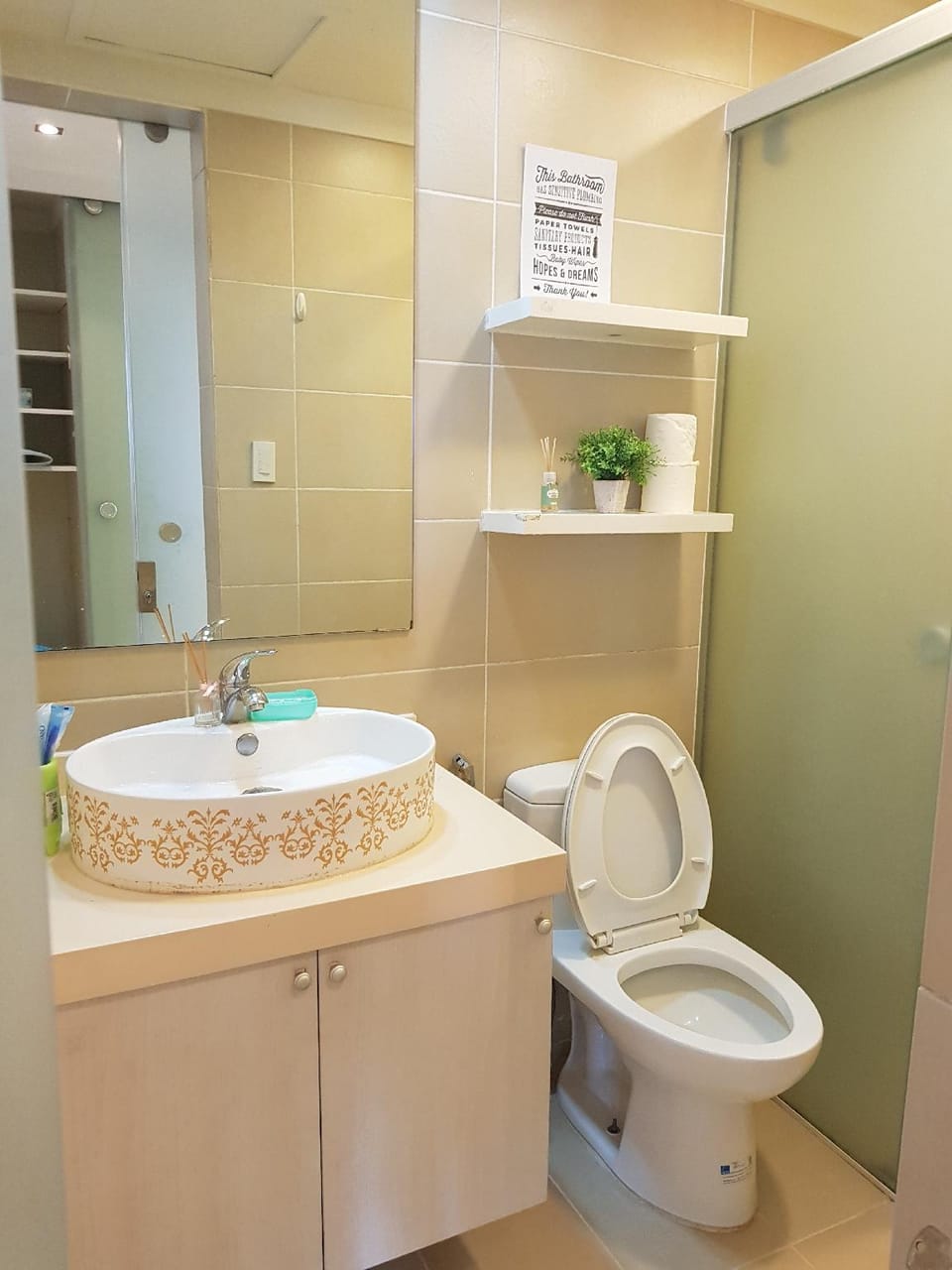 Spacious Modern Apartment near Burgos Circle BGC Apartment in Makati