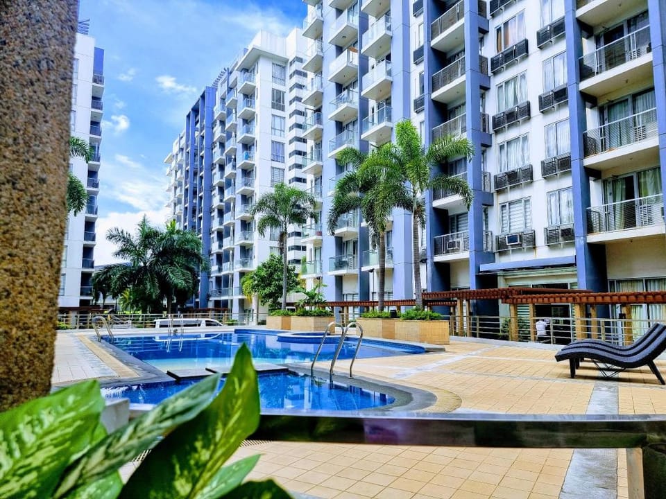 One Palm Tree Villas Condo Across NAIA TERMINAL 3 Apartment in Pasay