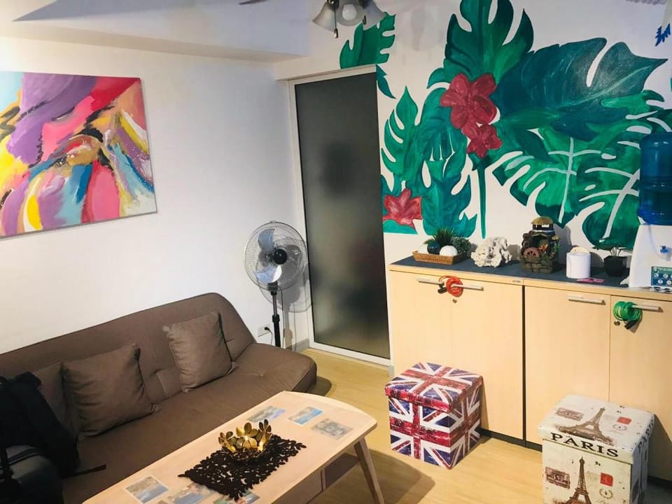 Tropical Themed Unit in Azure Resort 2BR (NETFLIX) Apartment in Paranaque