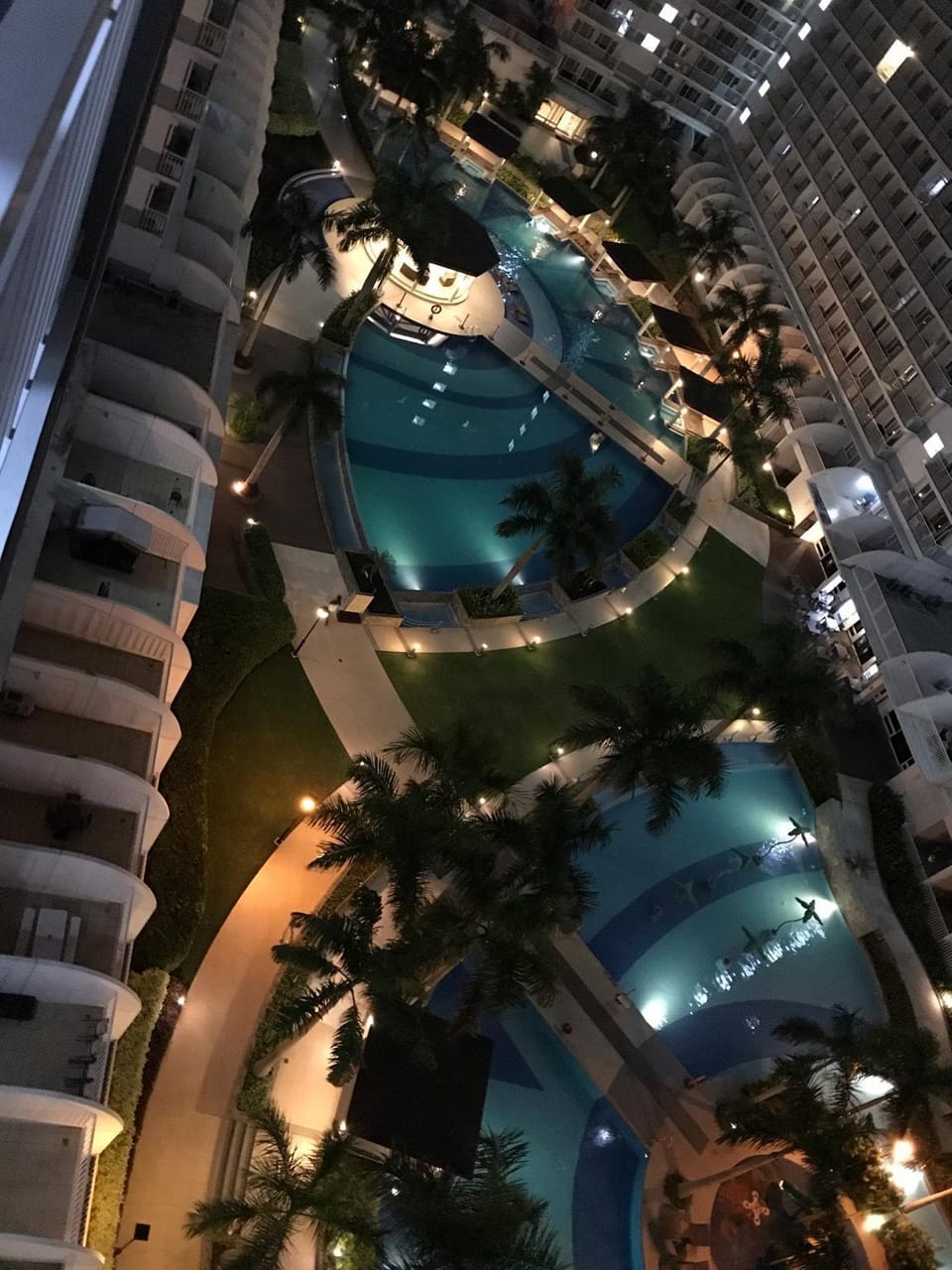 Condotel at Shell Residences MOA Complex, airport Apartment in Pasay