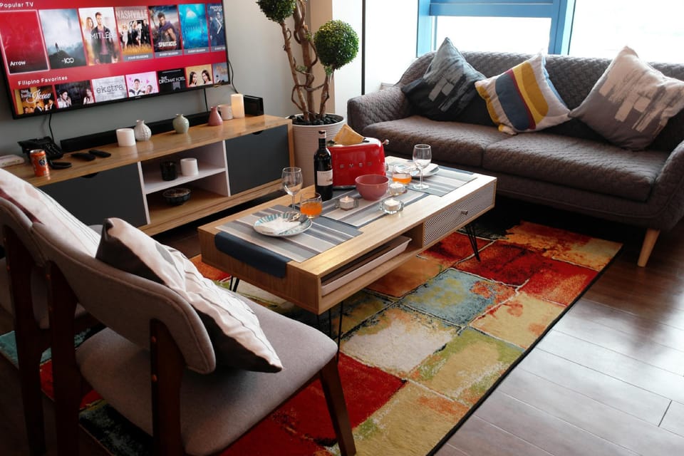 Posh Entrata Condo Suite with Panoramic City View Apartment in Muntinlupa