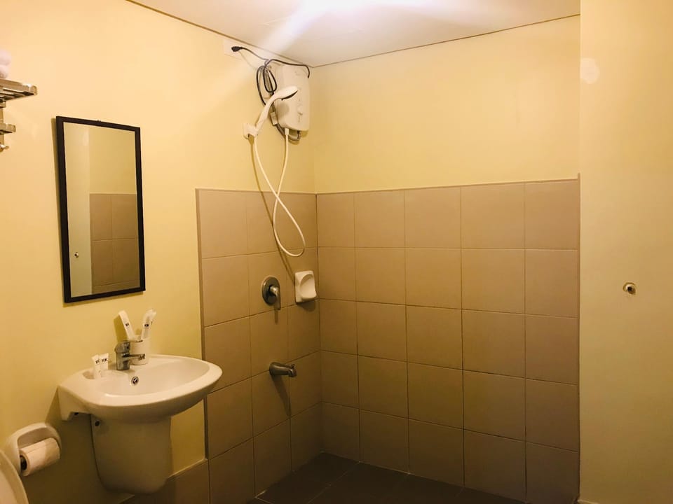  1 bedroom private in Bonifacio Global City Apartment in Makati