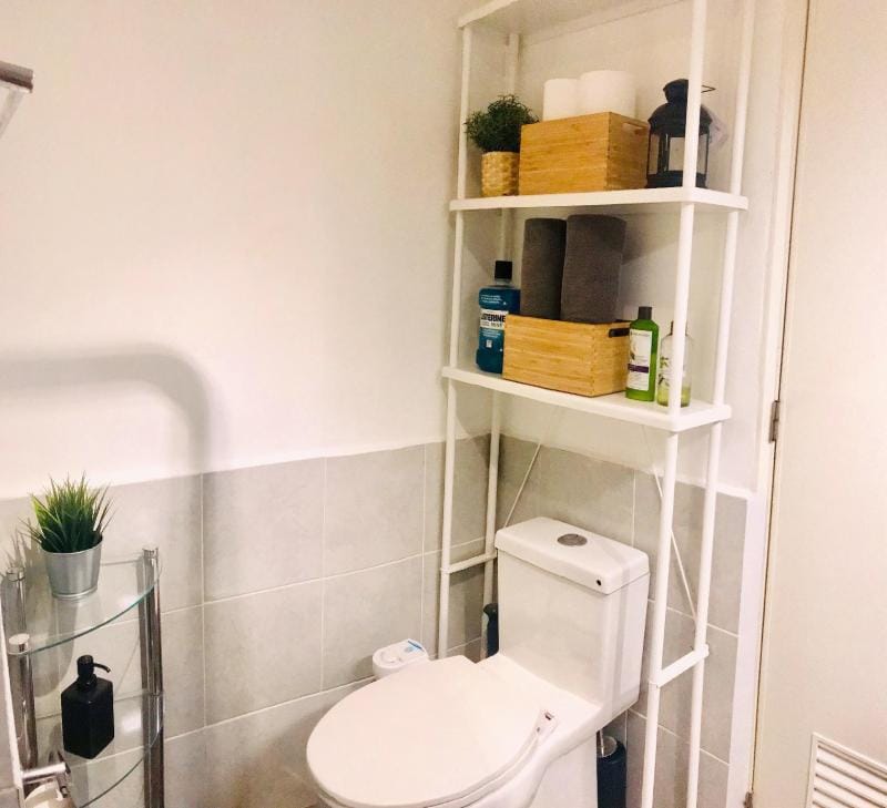 Scandinavian Inspired Studio w/ Netflix & HBO-HD Apartment in Mandaluyong