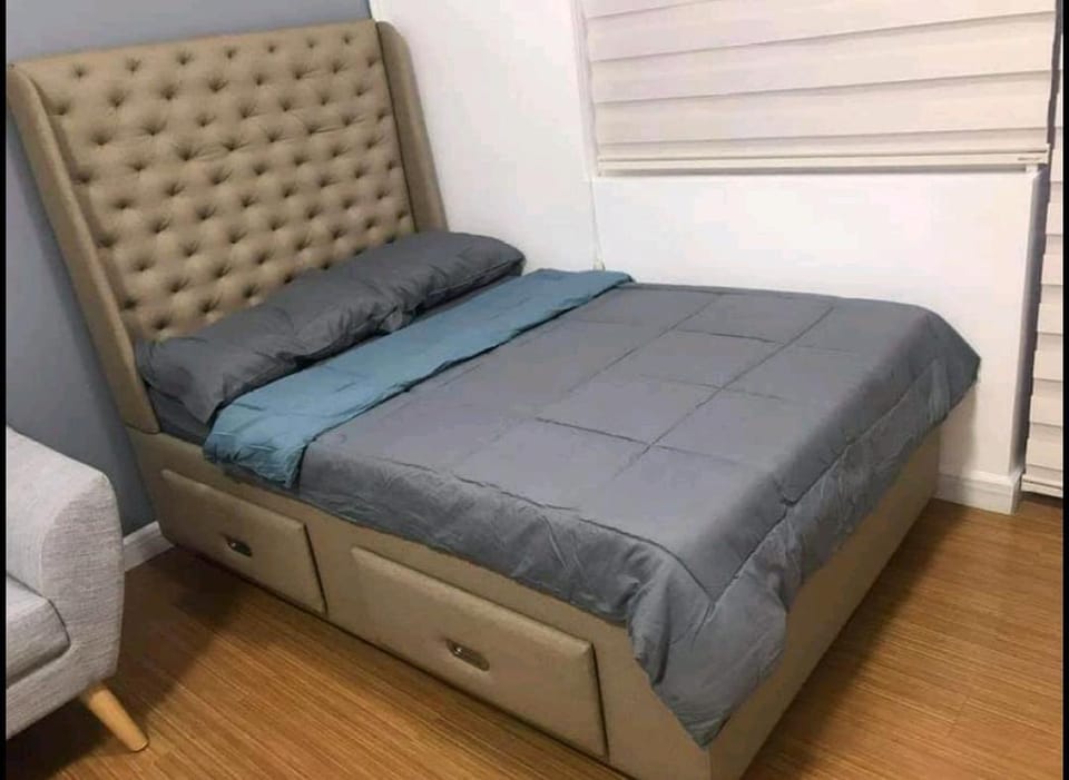 Cozy Studio | Fast Wifi | Netlix | Pool | Balcony Apartment in Makati