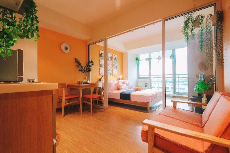 Azure Resort Flamingo Tropical (CLOSED) Apartment in Paranaque
