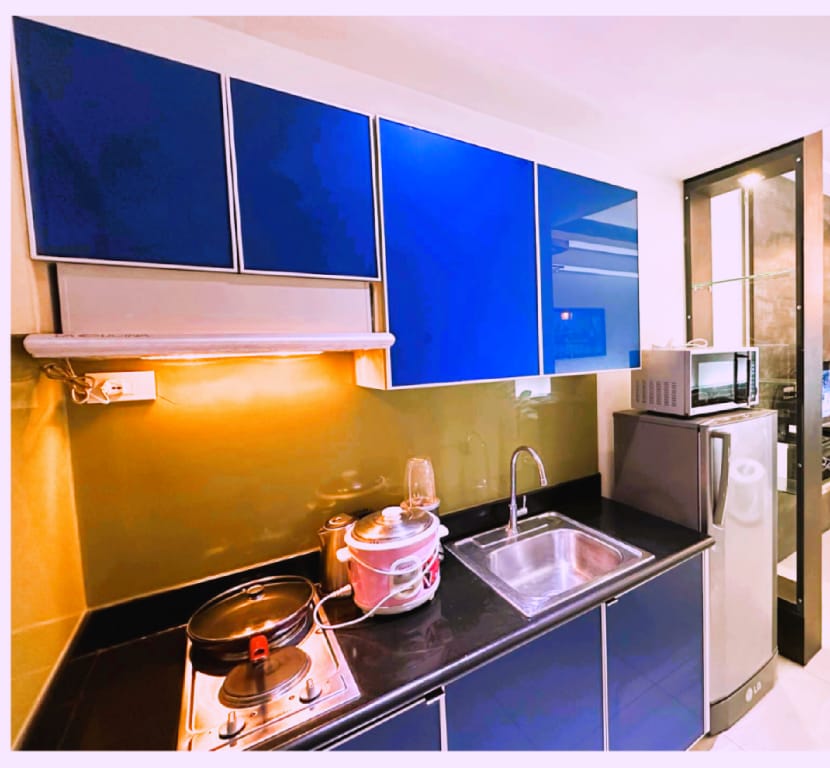 TROPICAL BLISS Grass Residences SM NORTH EDSA QC Apartment in Quezon City