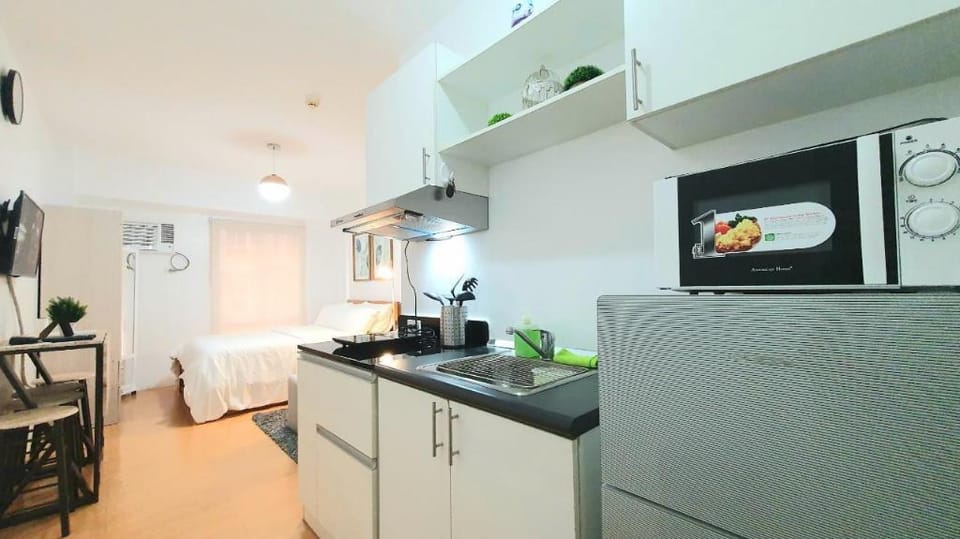 Cozy Studio at Avida Towers Sucat near NAIA & SM Apartment in Paranaque