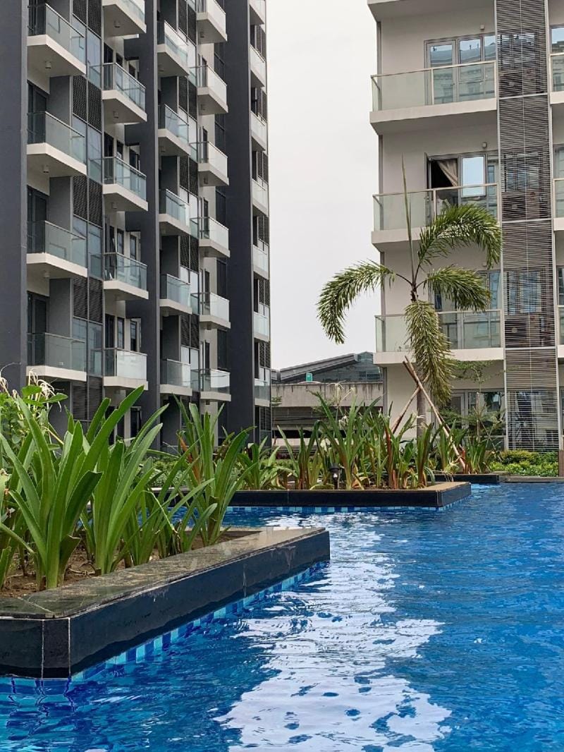 EightyOne Newport Blvd.  C6-9G near Terminal 3 Apartment in Pasay
