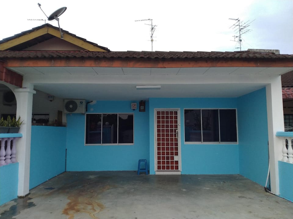 Eirham Homestay Pasir Gudang Vacation rental in Johor