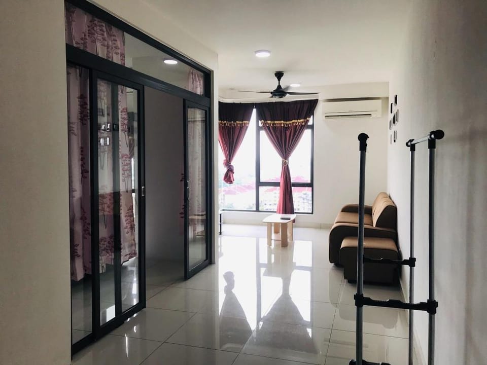 ONE 1Tebrau Studio Room 07 ?Near Mid Valley & KSL Apartment in Johor Bahru