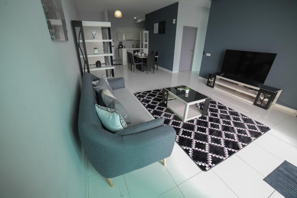 Breezy 5-10Pax Spacious 2BRCondo@Bukit Indah Johor Apartment in Johor Bahru