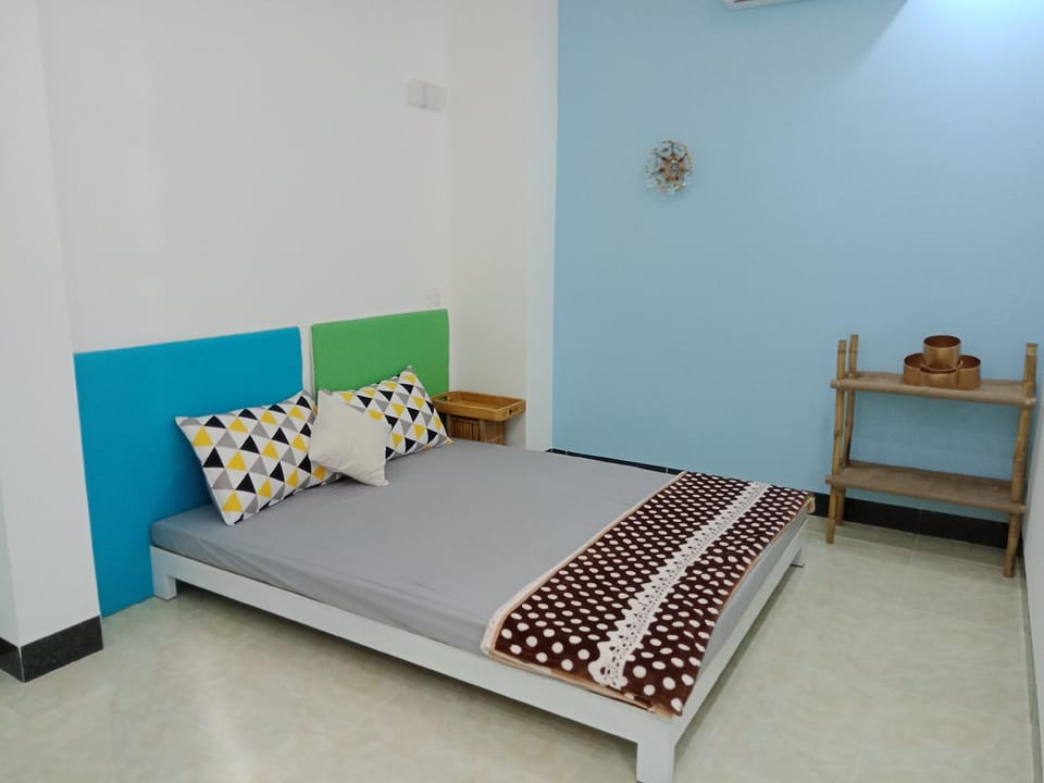 LYNN VILLA- 6 BEDROOMS - a quiet place Villa in Nha Trang