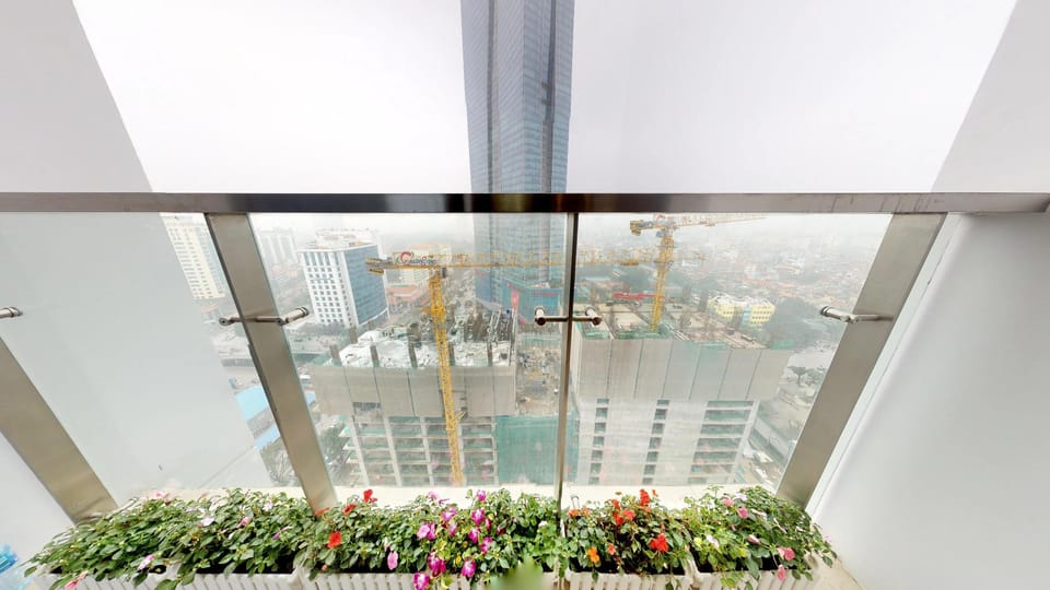 Lux Vinhome Metropolis Apartment, Lotte, 2 bedroom Apartment in Hanoi