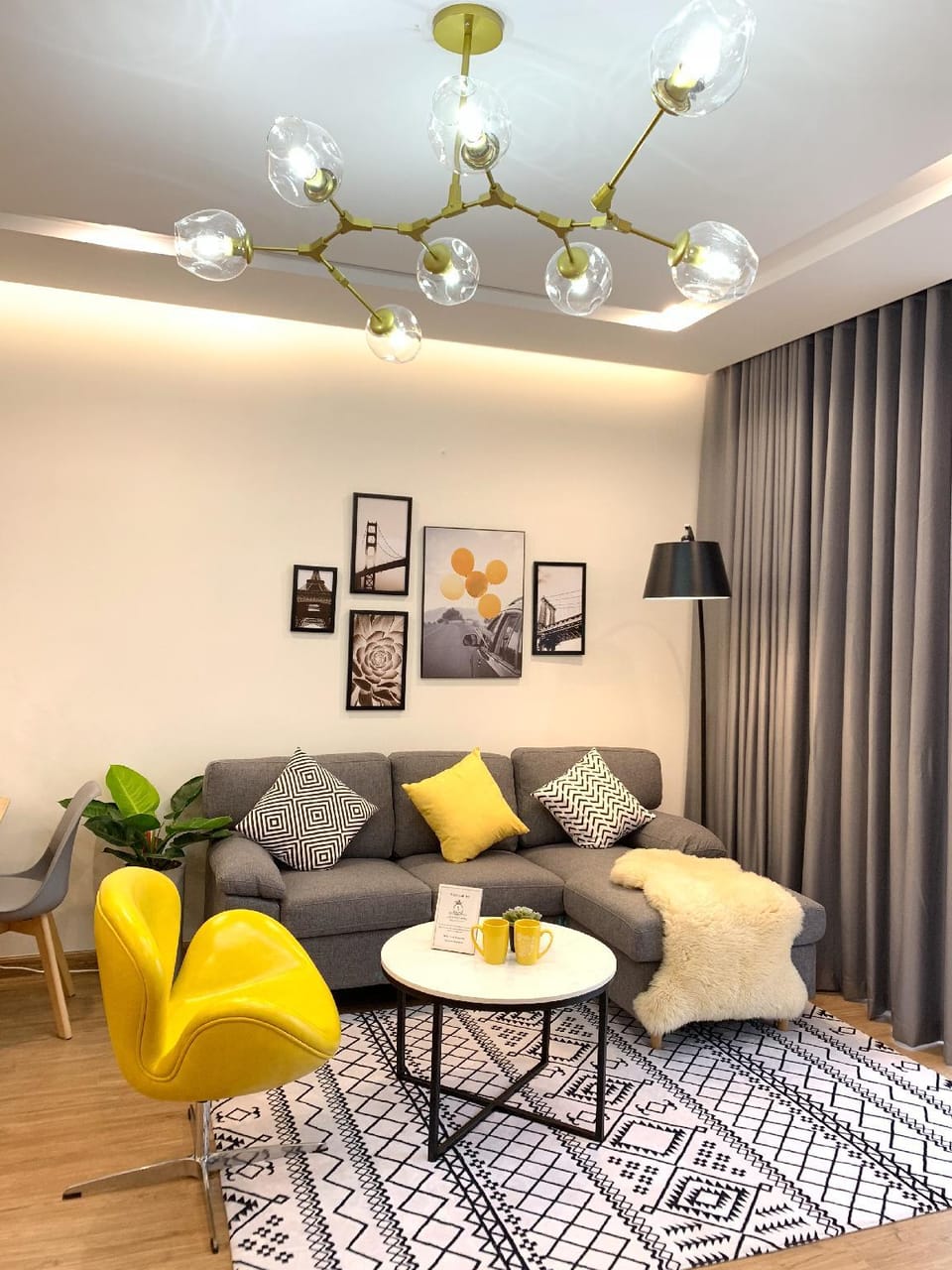 Metropolis/Lake View/Luxury Service/2BR Apt Hanoi Apartment in Hanoi