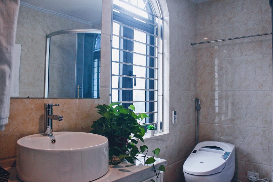 LUXURY 2BR APARTMENT *NETFLIX* @GiaoLuuCity Villa Apartment in Laos