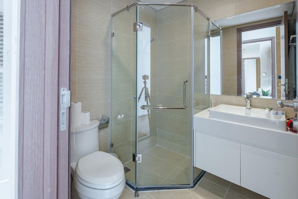 Central Hanoi Luxury Apartment | Vinhomes Skylake Apartment in Laos