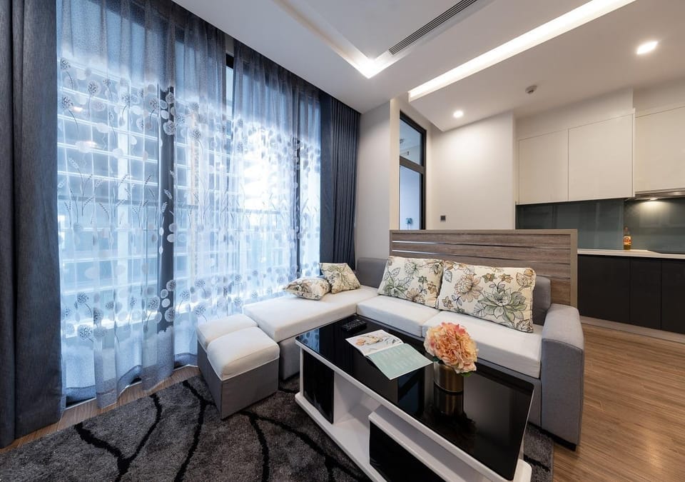 Luxury 2BR Apartment Vinhomes Metropolis  Apartment in Hanoi