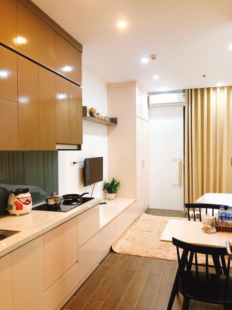 Vinhomes Greenbay studio Apartment in Laos