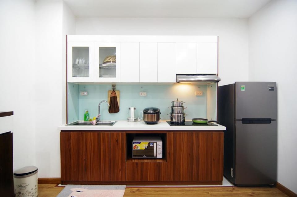 QMP-Business Apt. in Japantown near Daewoo & Lotte Apartment in Hanoi