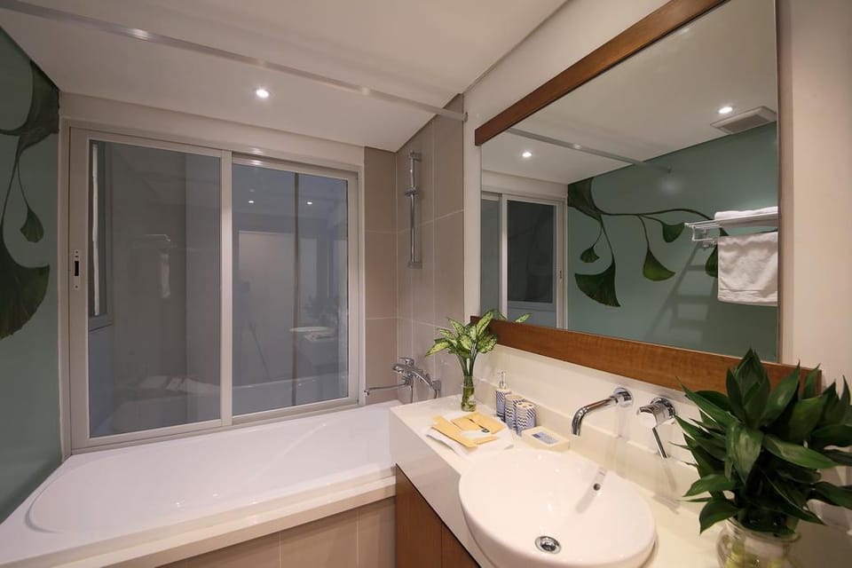 New Square / 1BR / Central BaDinh / LotteandVincom Apartment in Hanoi