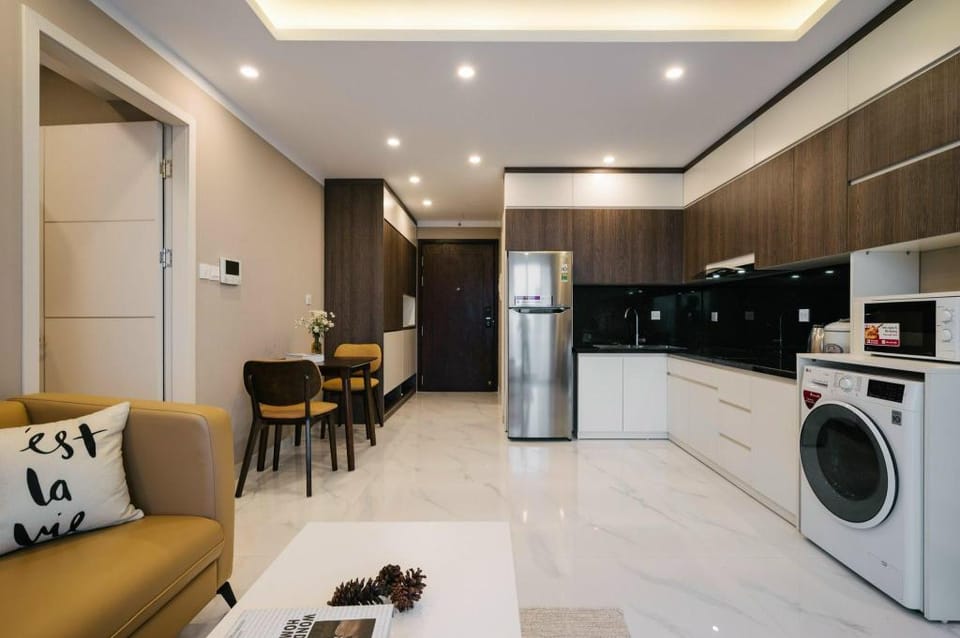 1 bedroom Dcapitale Tran Duy Hung lake view Apartment in Hanoi