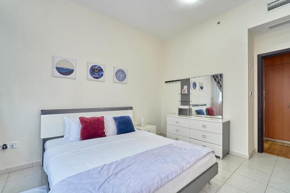 LUXURY 4 BEDROOM APARTMENT IN MARINA Apartment in Dubai