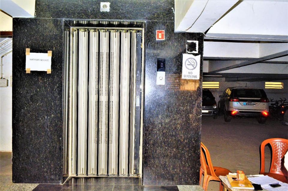Masroor Residency Apartment Near Kashi Viswanath Apartment in Varanasi
