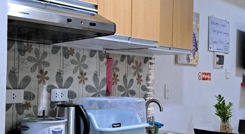 Zhamira's Condo near Airport & Malls, Clean& Comfy Apartment in Lapu-Lapu City