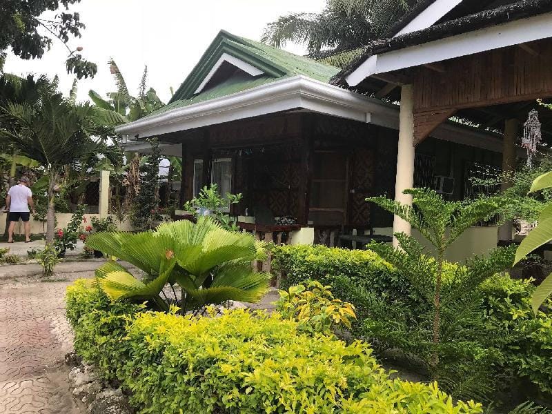 Panagsama  Holiday Cottage (D) Villa in Central Visayas