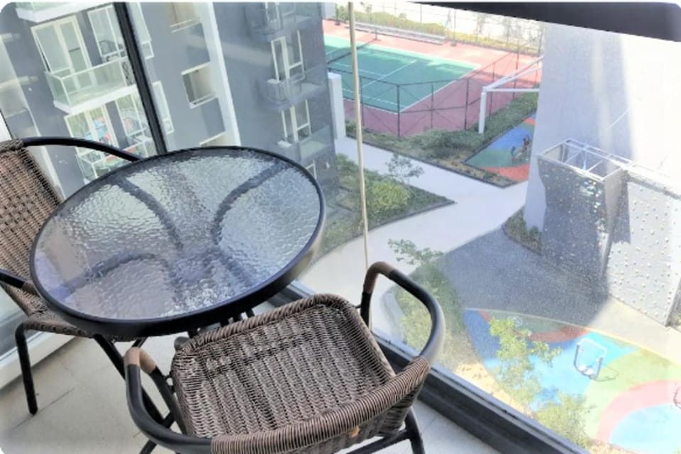 Modern 1BR Condo @Mactan Newtown, Lapu-Lapu, Cebu Apartment in Lapu-Lapu City