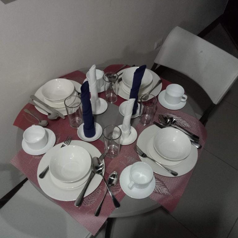 Affordable Place @SMR(with Netflix ) Apartment in Lapu-Lapu City
