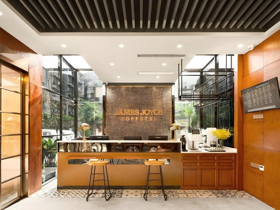 James Joyce Coffetel··Chengdu Kuanzhai Xiangzi Hotel in Chengdu