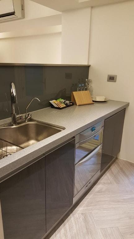 Three Bedrooms + 3 Bathrooms near Taipei 101 & MRT Apartment in Taipei City