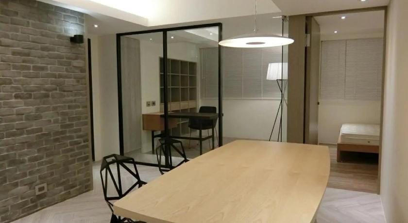 Three Bedrooms + 3 Bathrooms near Taipei 101 & MRT Apartment in Taipei City
