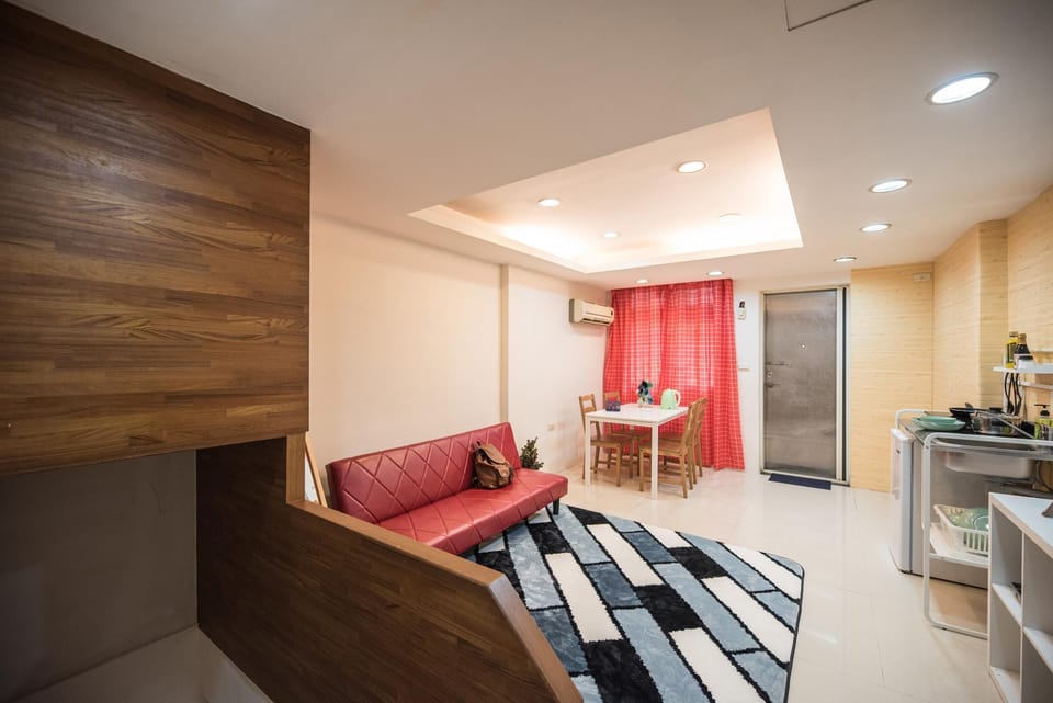 KM0116 Cozy Apt. Near Ximen MRT 2 rooms 2-6ppl Apartment in Taipei City